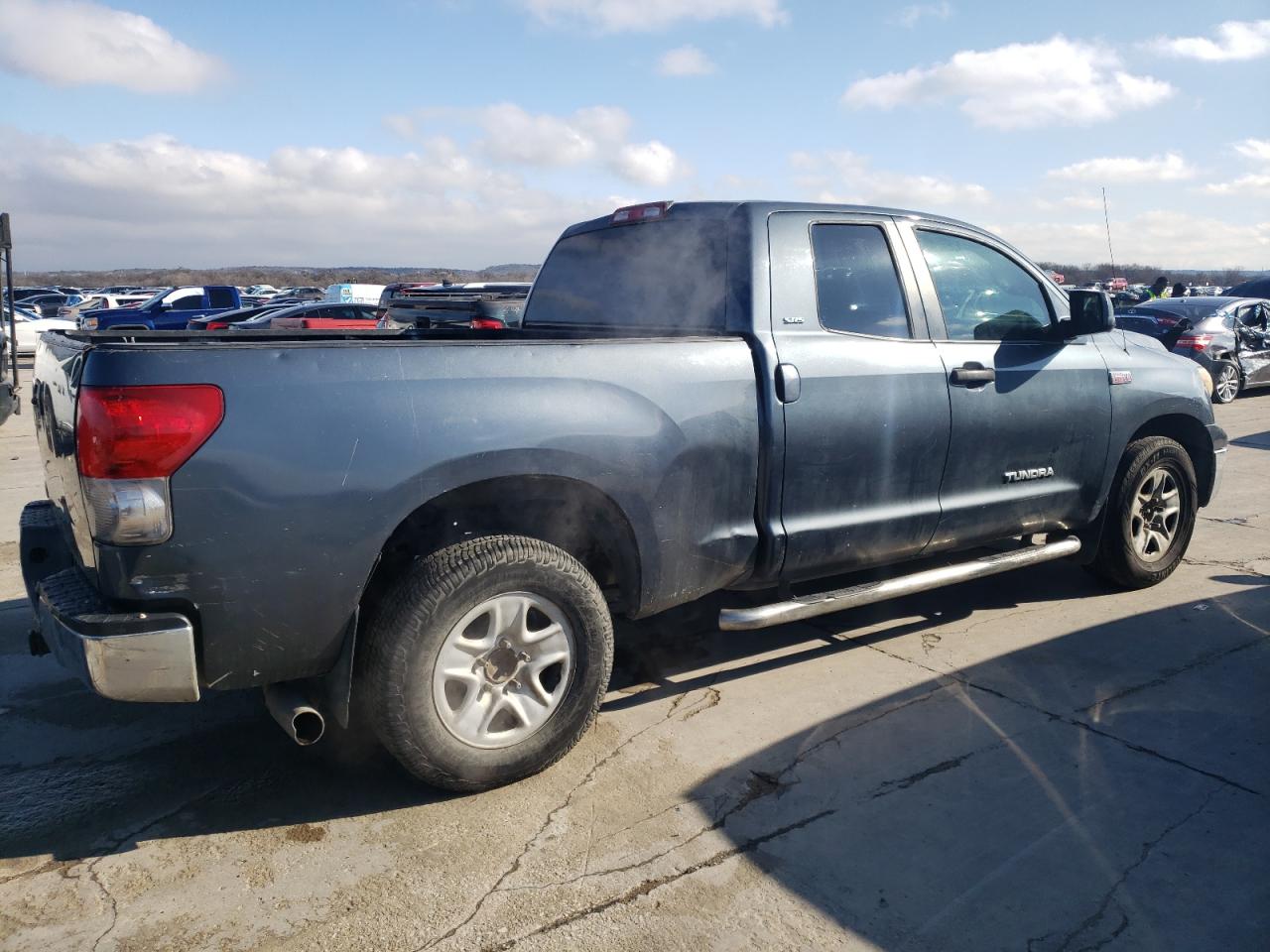 Изображение 3 2007 TOYOTA TUNDRA DOUBLE CAB SR5 2007 с VIN 5TBRV541X7S450523
