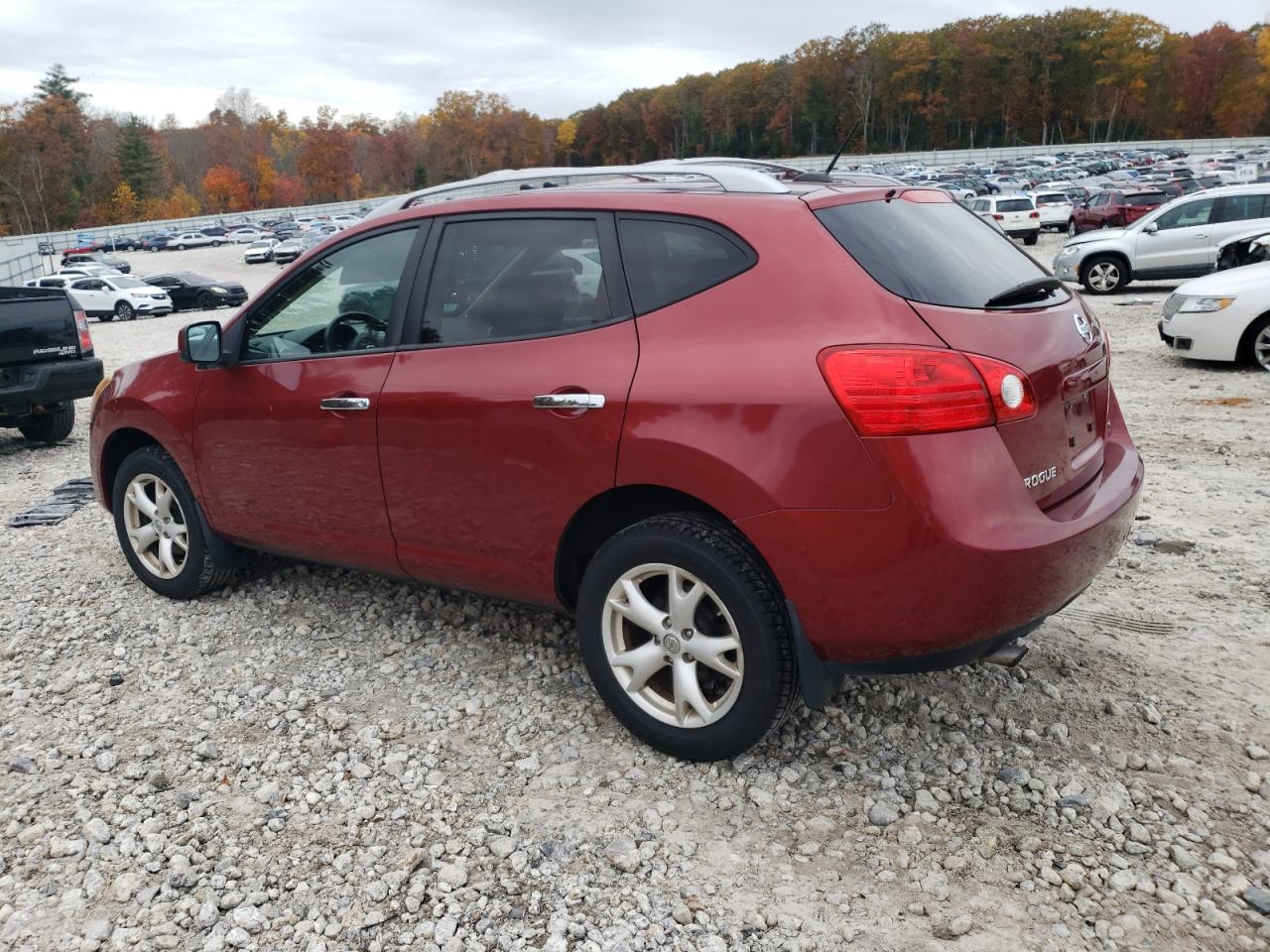 Image 2 of 2010 NISSAN ROGUE S 2010 with VIN JN8AS5MVXAW110896