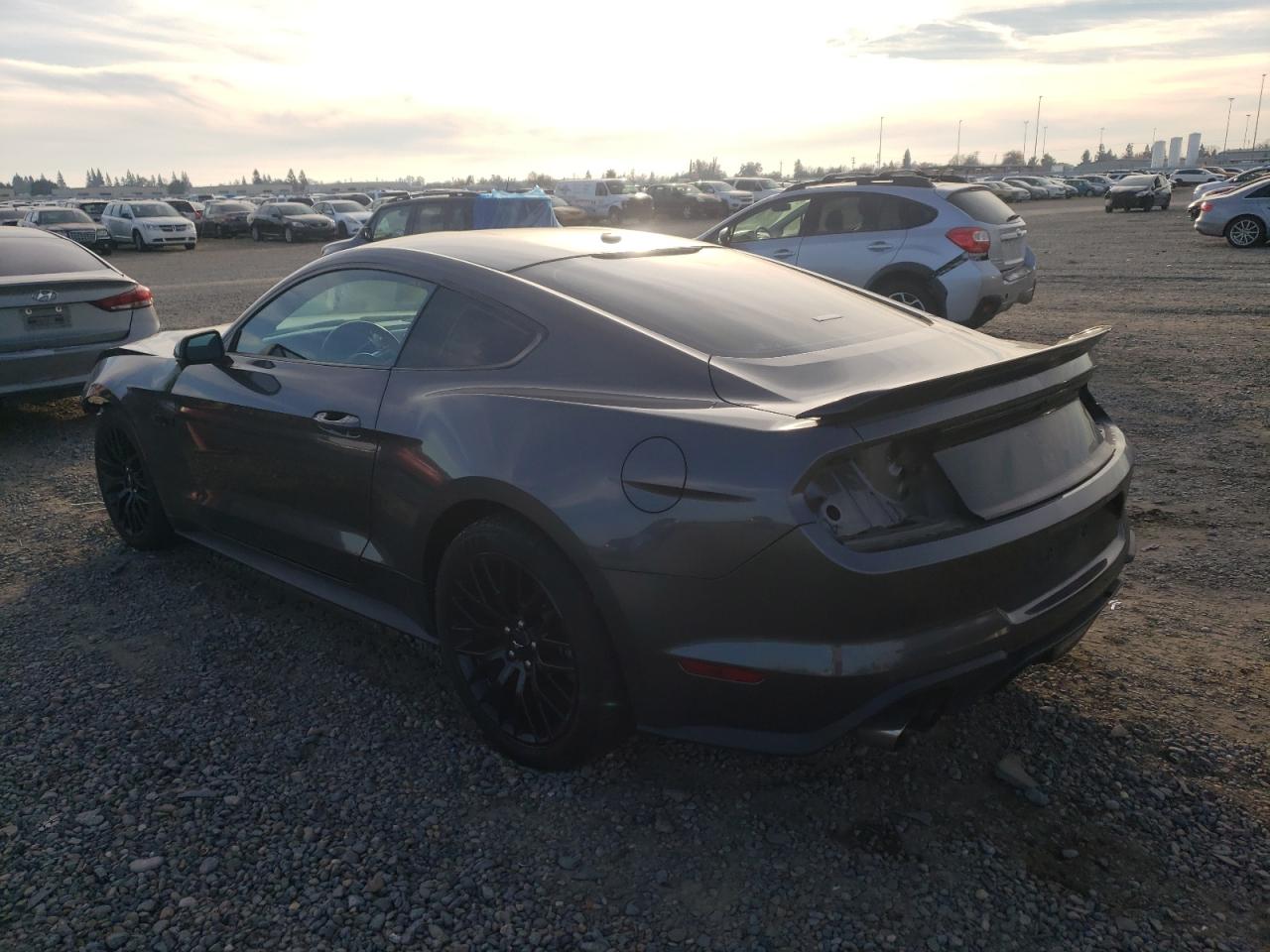 Obraz 2 z 2019 FORD MUSTANG GT 2019 z VIN 1FA6P8CF9K5186282