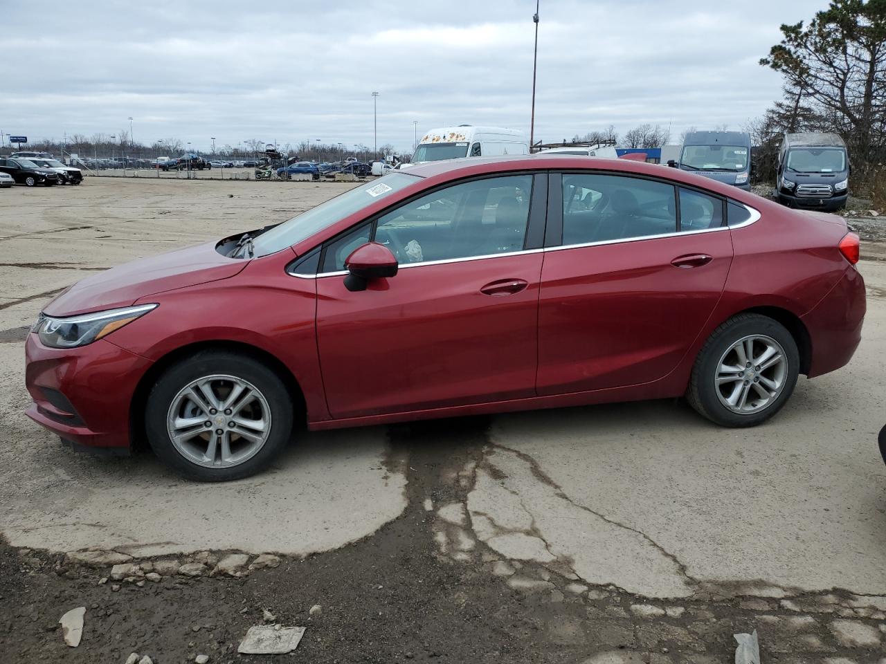 Изображение 2 2018 CHEVROLET CRUZE LT 2018 с VIN 1G1BE5SM8J7110769