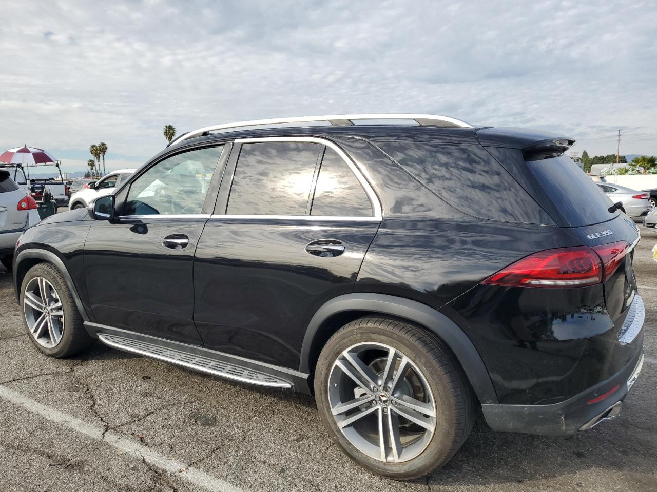 Image 2 of 2022 MERCEDES-BENZ GLE 350 4MATIC 2022 with VIN 4JGFB4KB0NA686354
