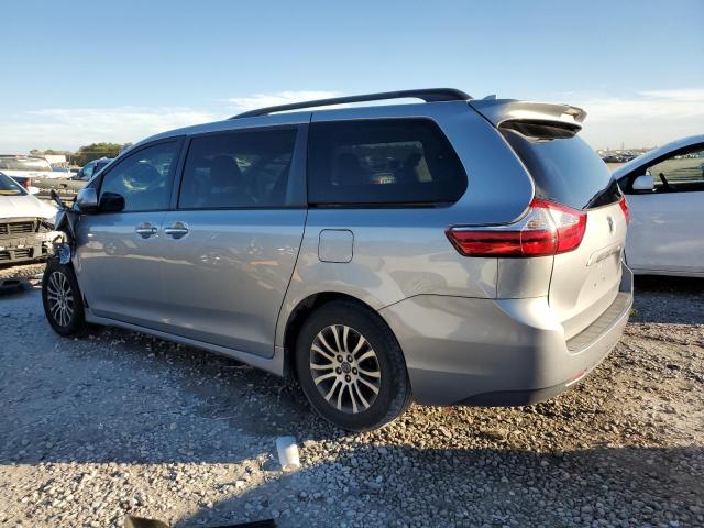 Obraz 2 z 2018 TOYOTA SIENNA XLE 2018 z VIN 5TDYZ3DC5JS900969