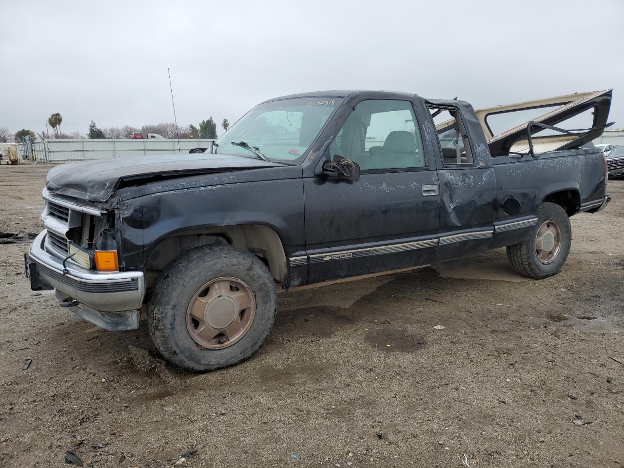 Image 1 of 1996 CHEVROLET GMT-400 K1500 1996 with VIN 2GCEK19R4T1246758