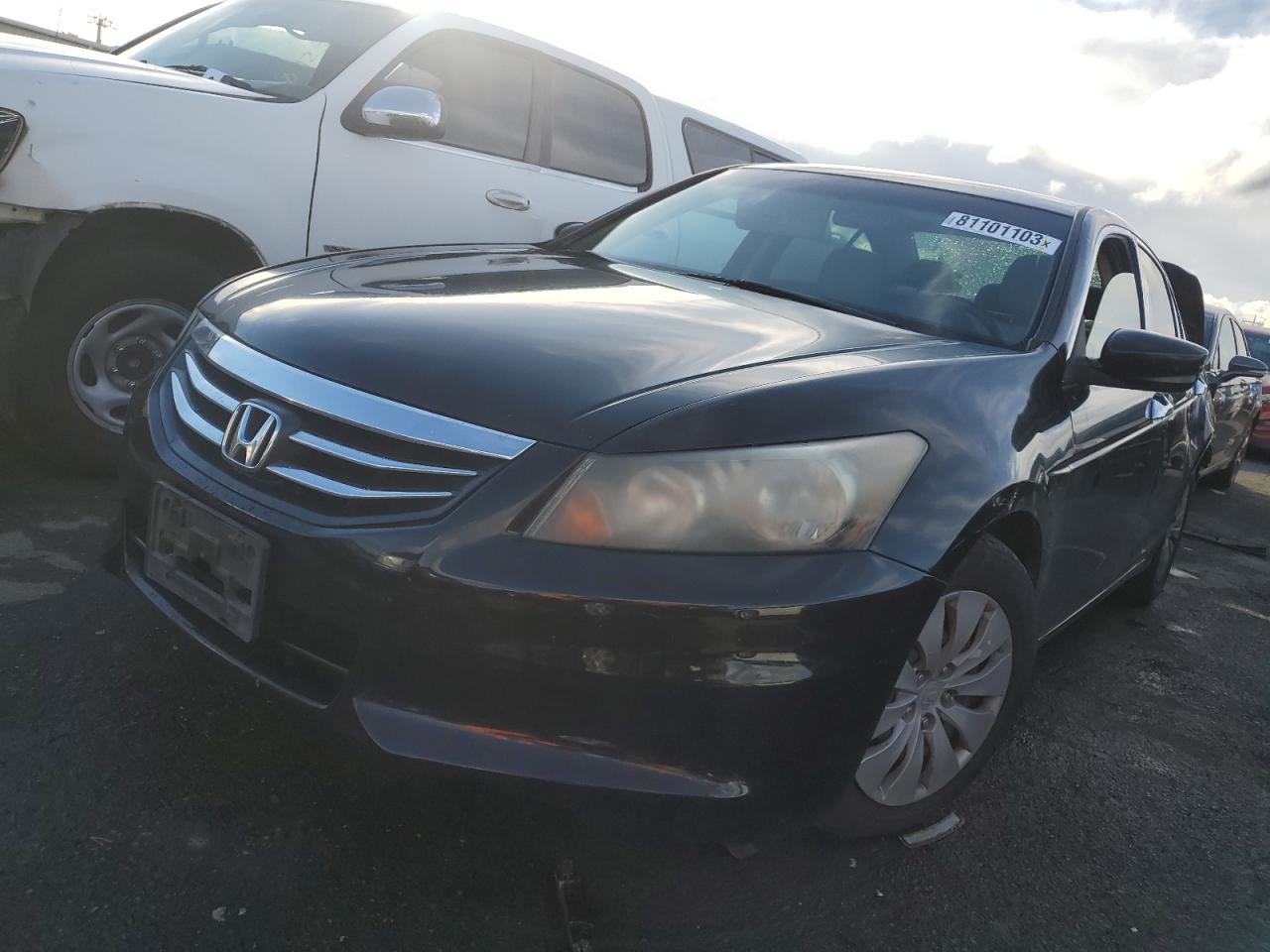 Изображение 1 2011 HONDA ACCORD LX 2011 с VIN 1HGCP2F3XBA082694