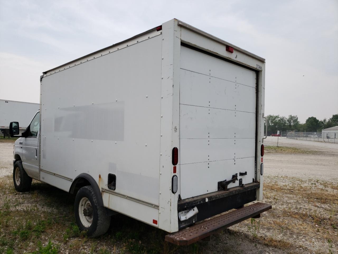 Image 2 of 2015 FORD ECONOLINE E350 SUPER DUTY CUTAWAY VAN 2015 with VIN 1FDWE3FL9FDA20923