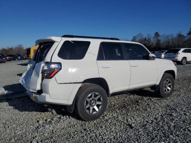 Изображение 3 2019 TOYOTA 4RUNNER SR5 2019 с VIN JTEBU5JR3K5665239