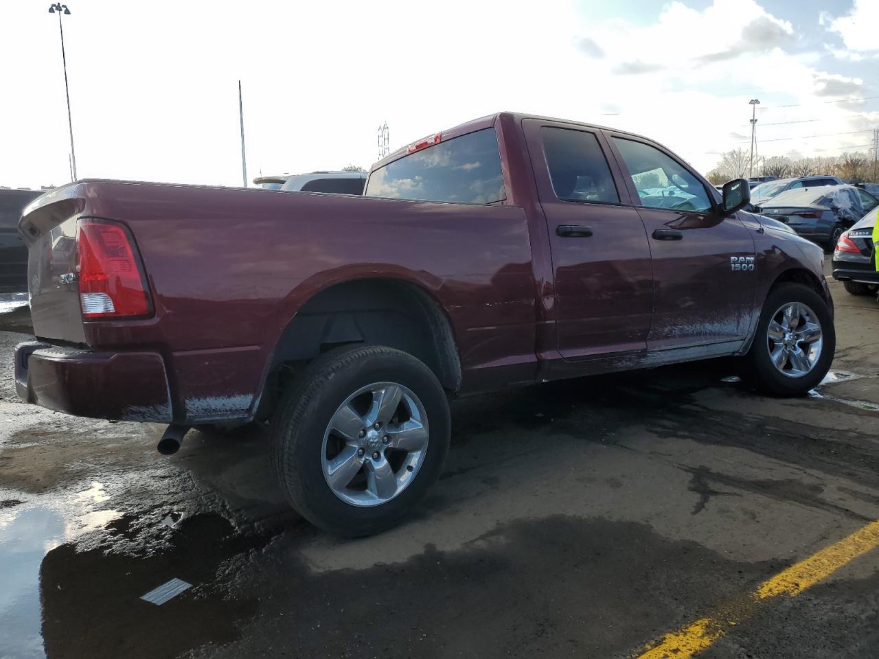 Image 3 of 2018 RAM 1500 ST 2018 with VIN 1C6RR7FG0JS326890