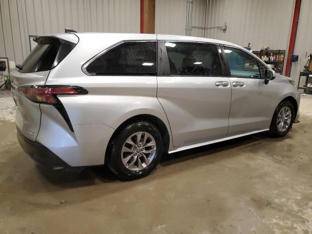 Obraz 3 z 2022 TOYOTA SIENNA XLE 2022 z VIN 5TDYSKFC3NS056383