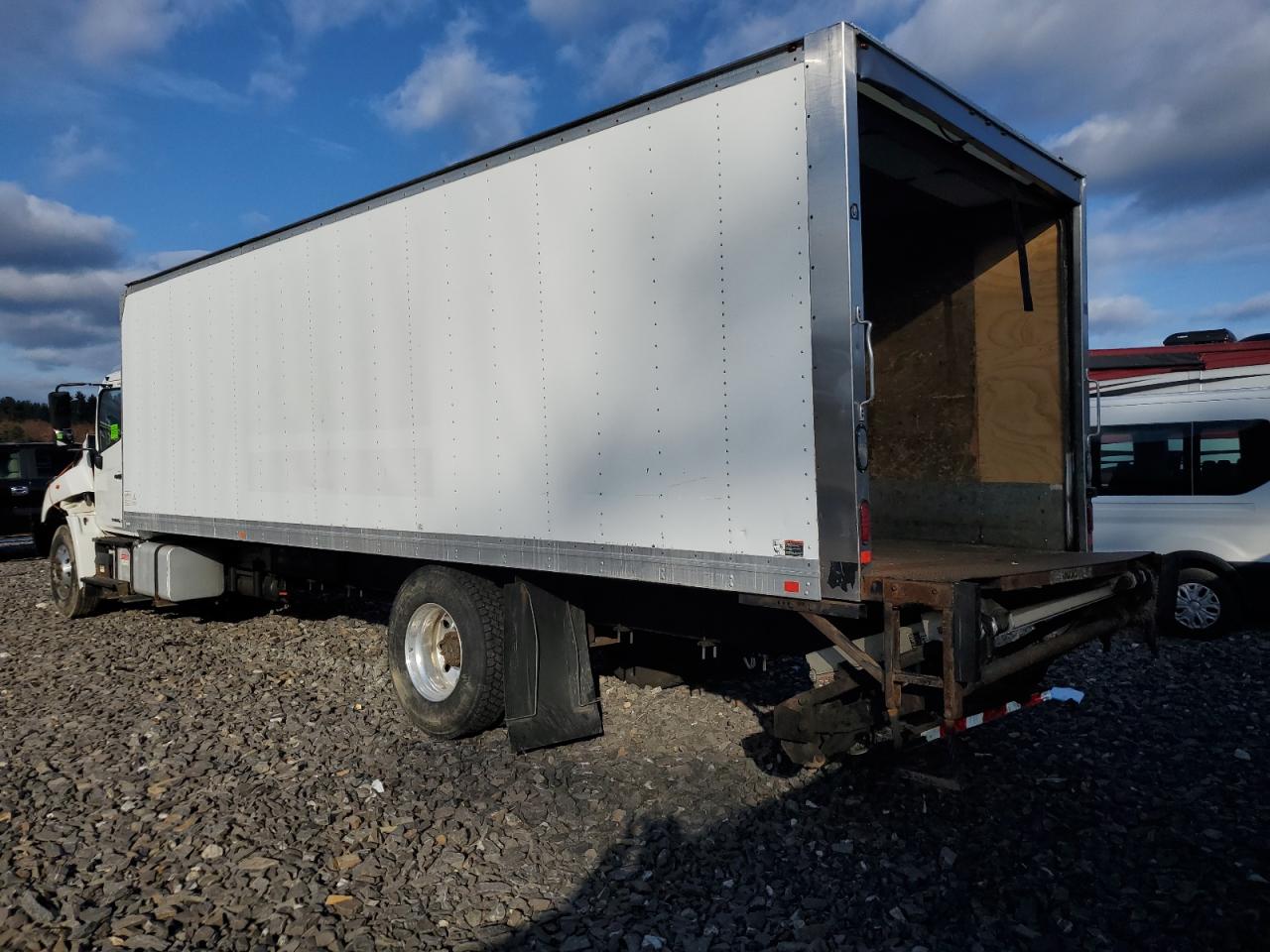 Image 3 of 2018 HINO 258/268  2018 with VIN 5PVNJ8JV5J4S67253