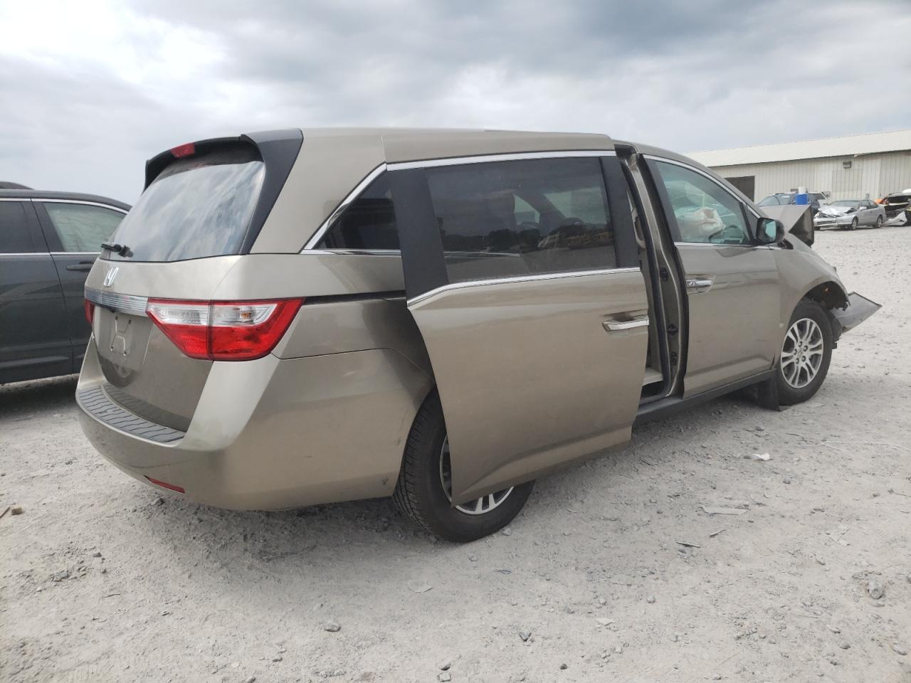 Image 3 of 2011 HONDA ODYSSEY EXL 2011 with VIN 5FNRL5H67BB059670