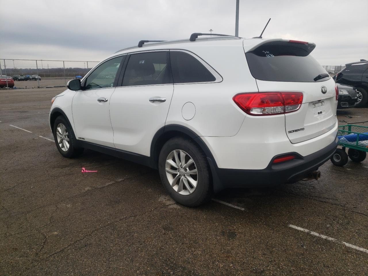 Obraz 2 z 2016 KIA SORENTO LX 2016 z VIN 5XYPGDA52GG093166