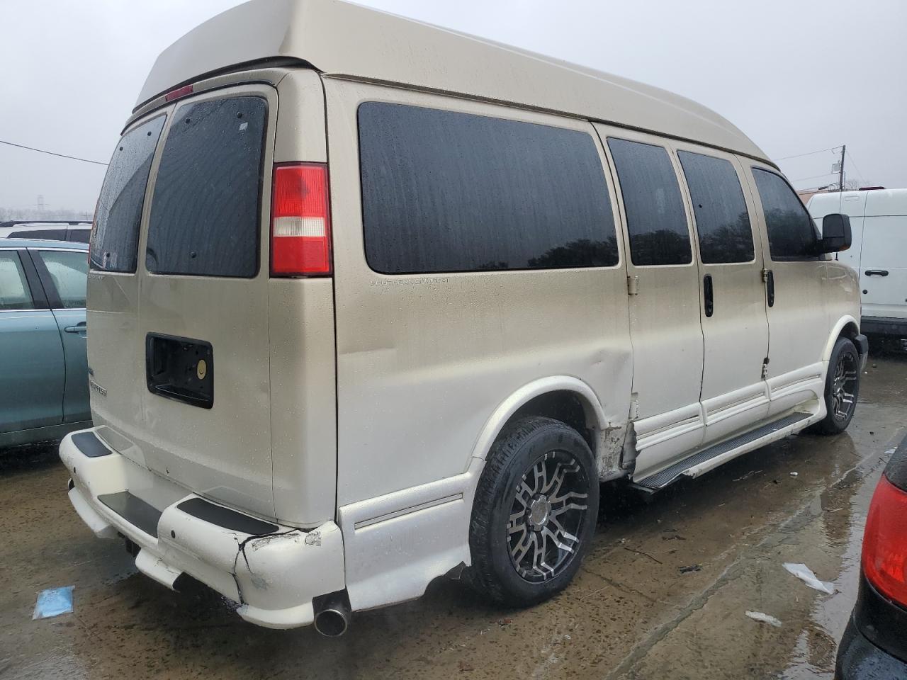 Изображение 3 2011 CHEVROLET EXPRESS G1500 2011 с VIN 1GCSGAF49B1106450