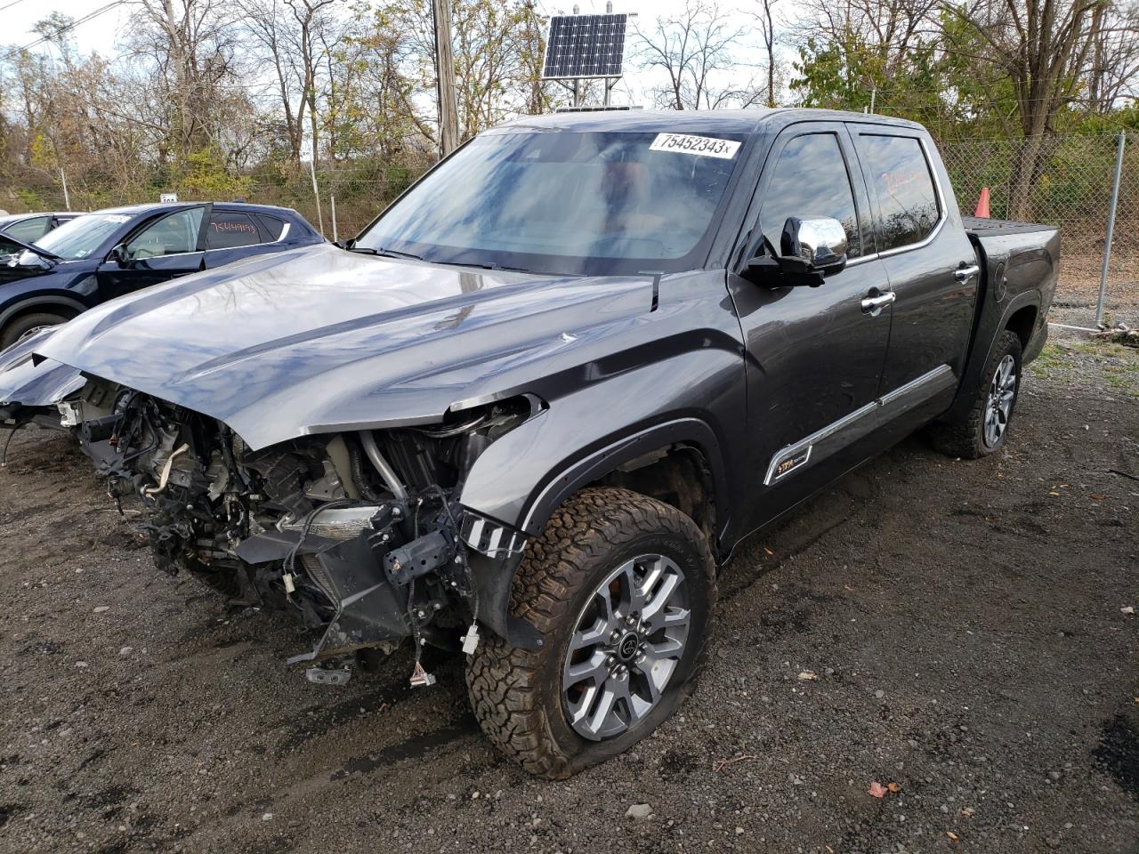 Obraz 1 z Toyota Tundra Crewmax Platinum 2023 z VIN 5TFMA5DB9PX076762