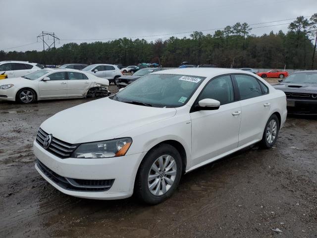 Изображение 1 2015 VOLKSWAGEN PASSAT S 2015 с VIN 1VWAT7A35FC031083
