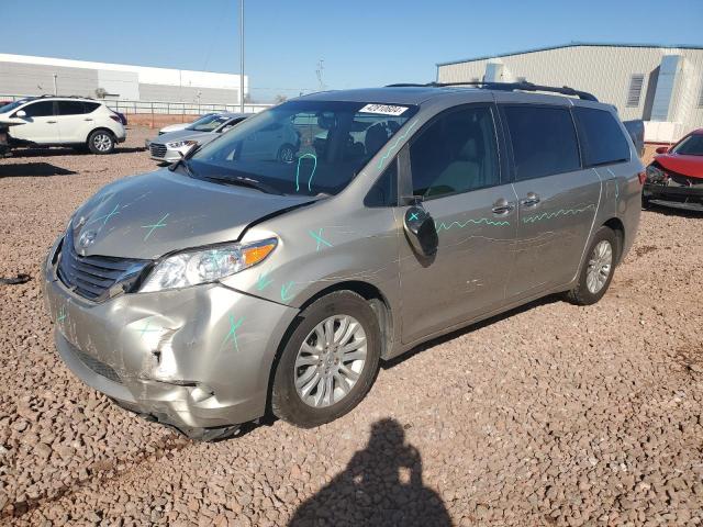 2017 TOYOTA SIENNA XLE 2017 image