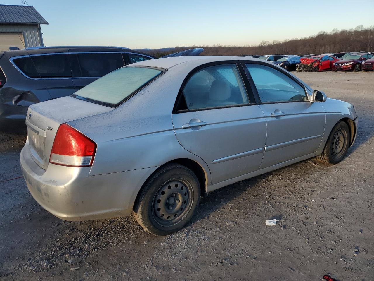 Obraz 3 z 2007 KIA SPECTRA EX 2007 z VIN KNAFE121975456001