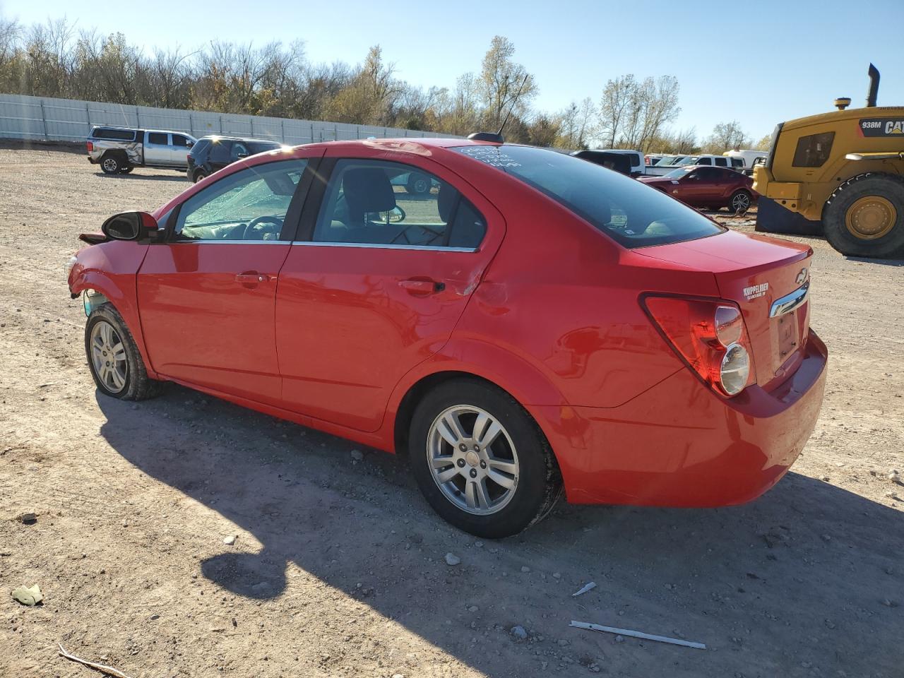 Изображение 2 2016 CHEVROLET SONIC LT 2016 с VIN 1G1JC5SH1G4127606