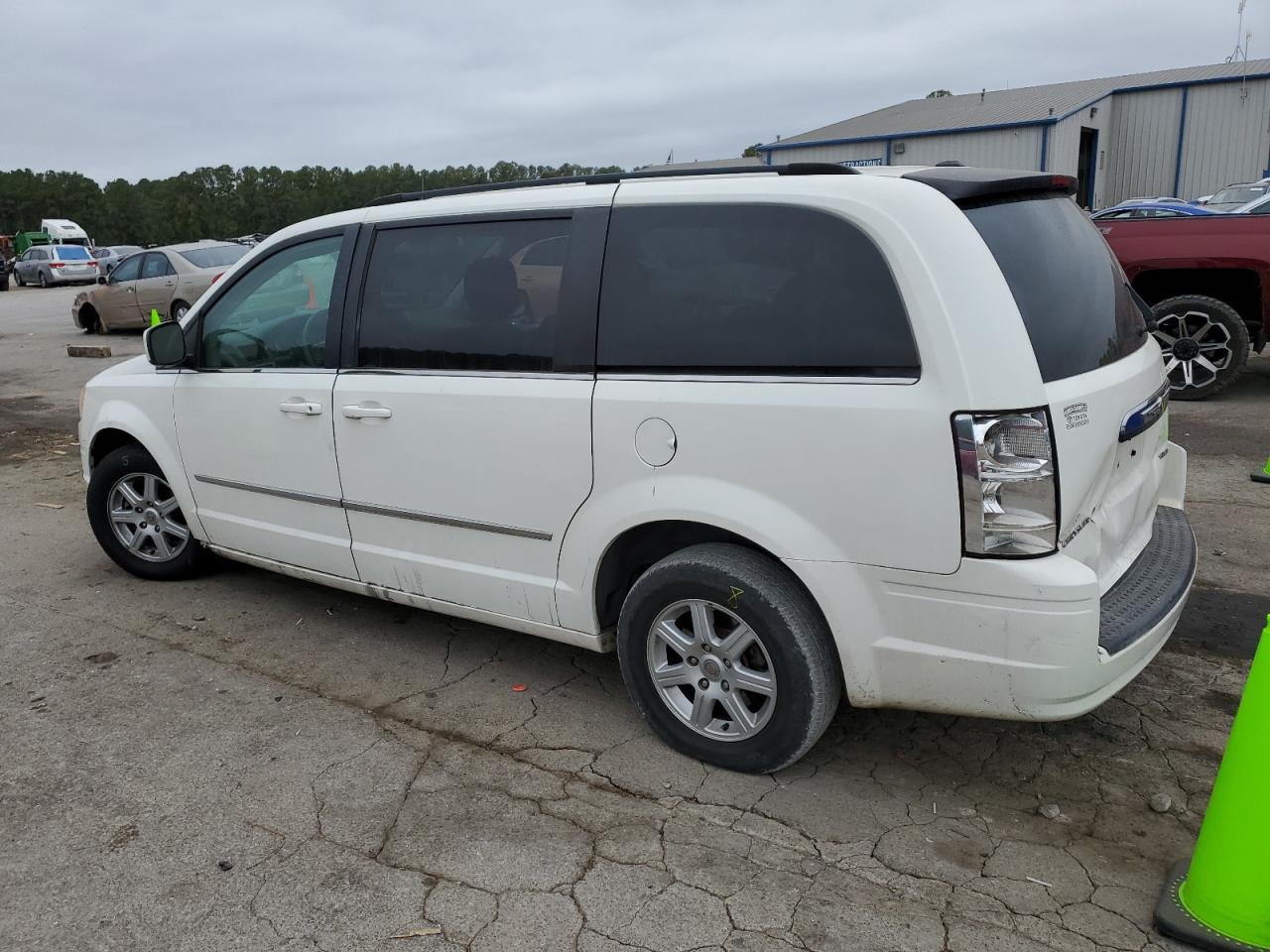 Obraz 2 z 2010 CHRYSLER TOWN & COUNTRY TOURING 2010 z VIN 2A4RR5D19AR232191