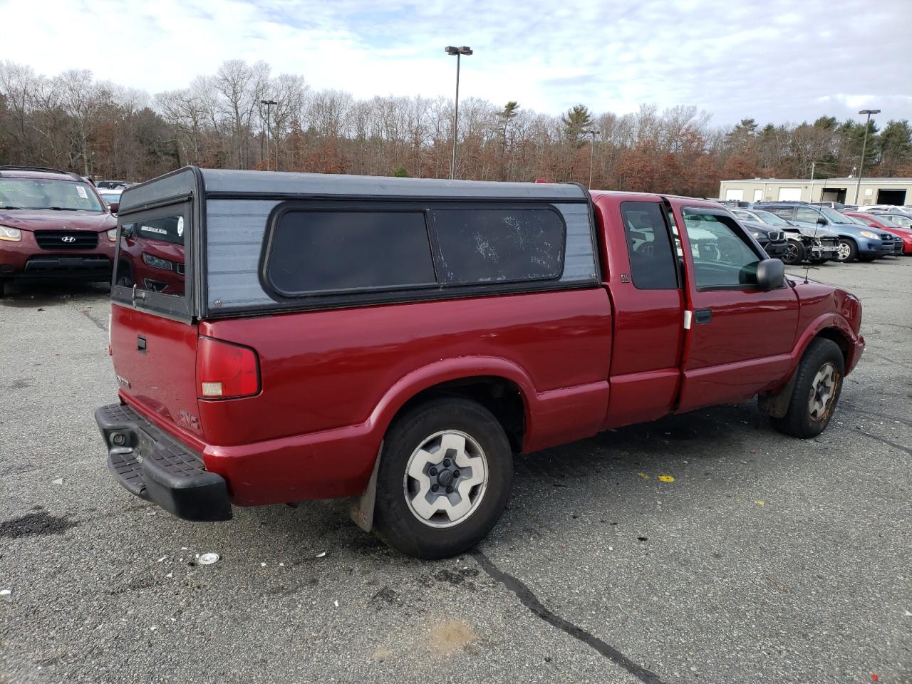 Image 3 of 2002 GMC SONOMA  2002 with VIN 1GTDT19W928172781