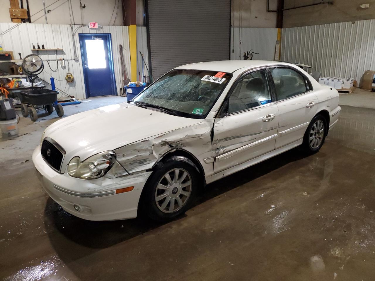 Image 1 of 2004 HYUNDAI SONATA GLS 2004 with VIN KMHWF35H34A055787