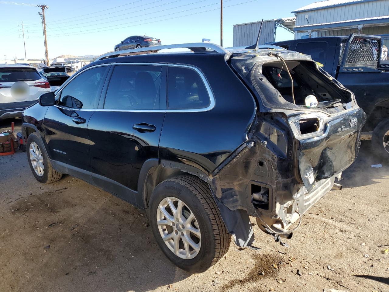 Image 2 of 2018 JEEP CHEROKEE LATITUDE PLUS 2018 with VIN 1C4PJMLX7JD581941