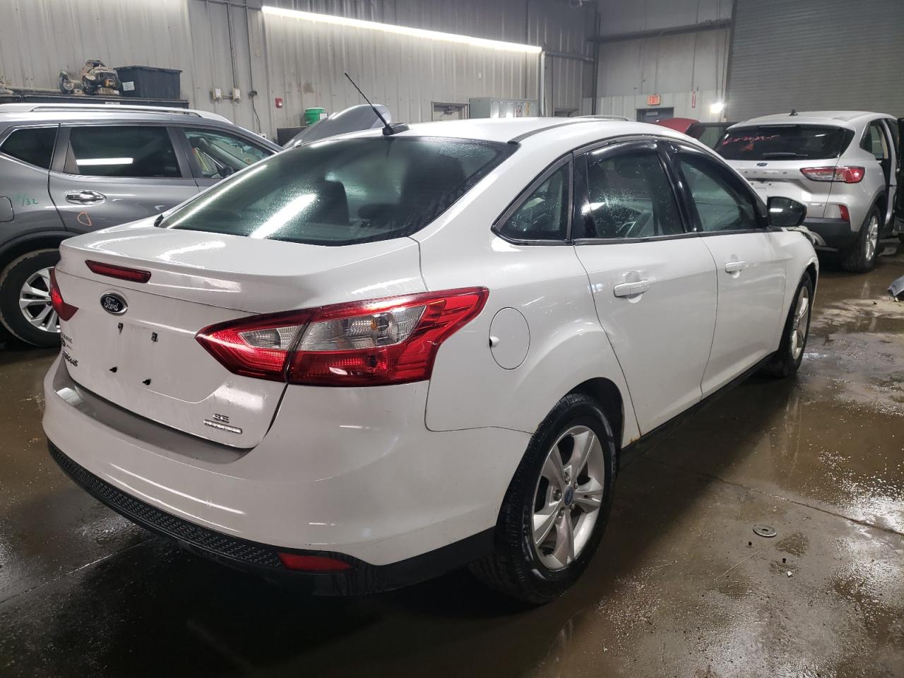 Image 3 of 2013 FORD FOCUS SE 2013 with VIN 1FADP3F22DL218278