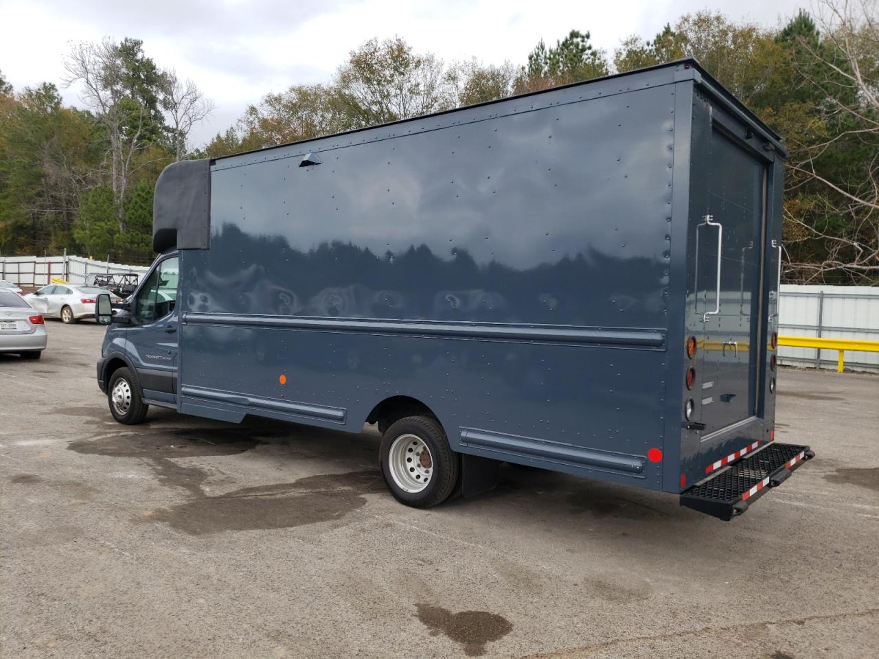 Image 2 of 2021 FORD TRANSIT T-350 HD 2021 with VIN 1FDDF6P81MKA97102