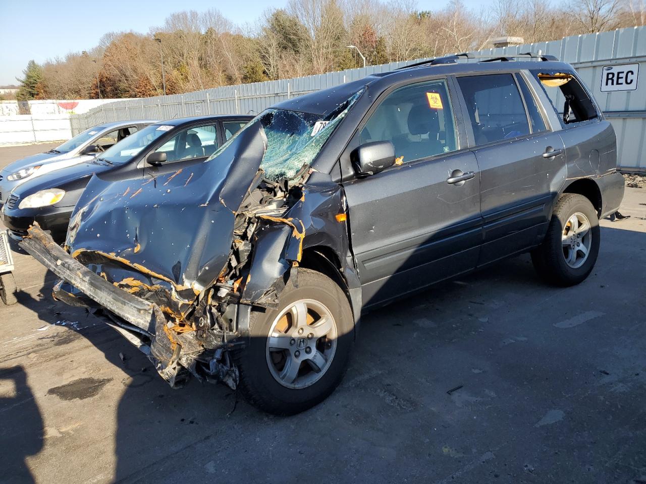 Obraz 1 z 2006 HONDA PILOT EX 2006 z VIN 2HKYF18486H550220
