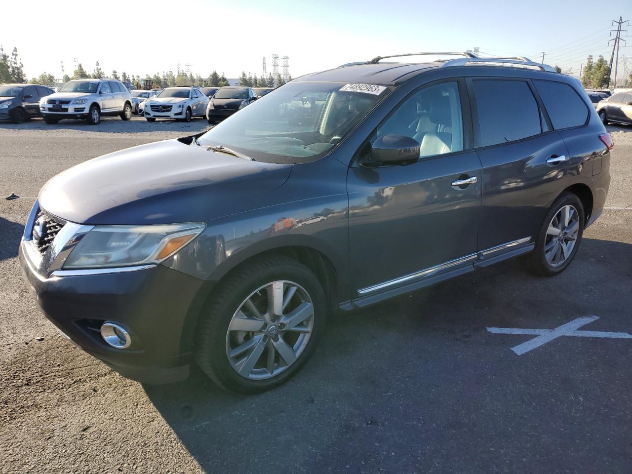 Image 1 of Nissan Pathfinder S 2013 with VIN 5N1AR2MN1DC614681