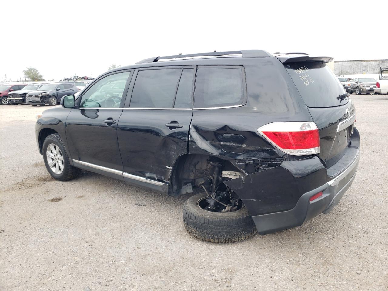 Image 2 of 2013 TOYOTA HIGHLANDER BASE 2013 with VIN 5TDBK3EH6DS177920