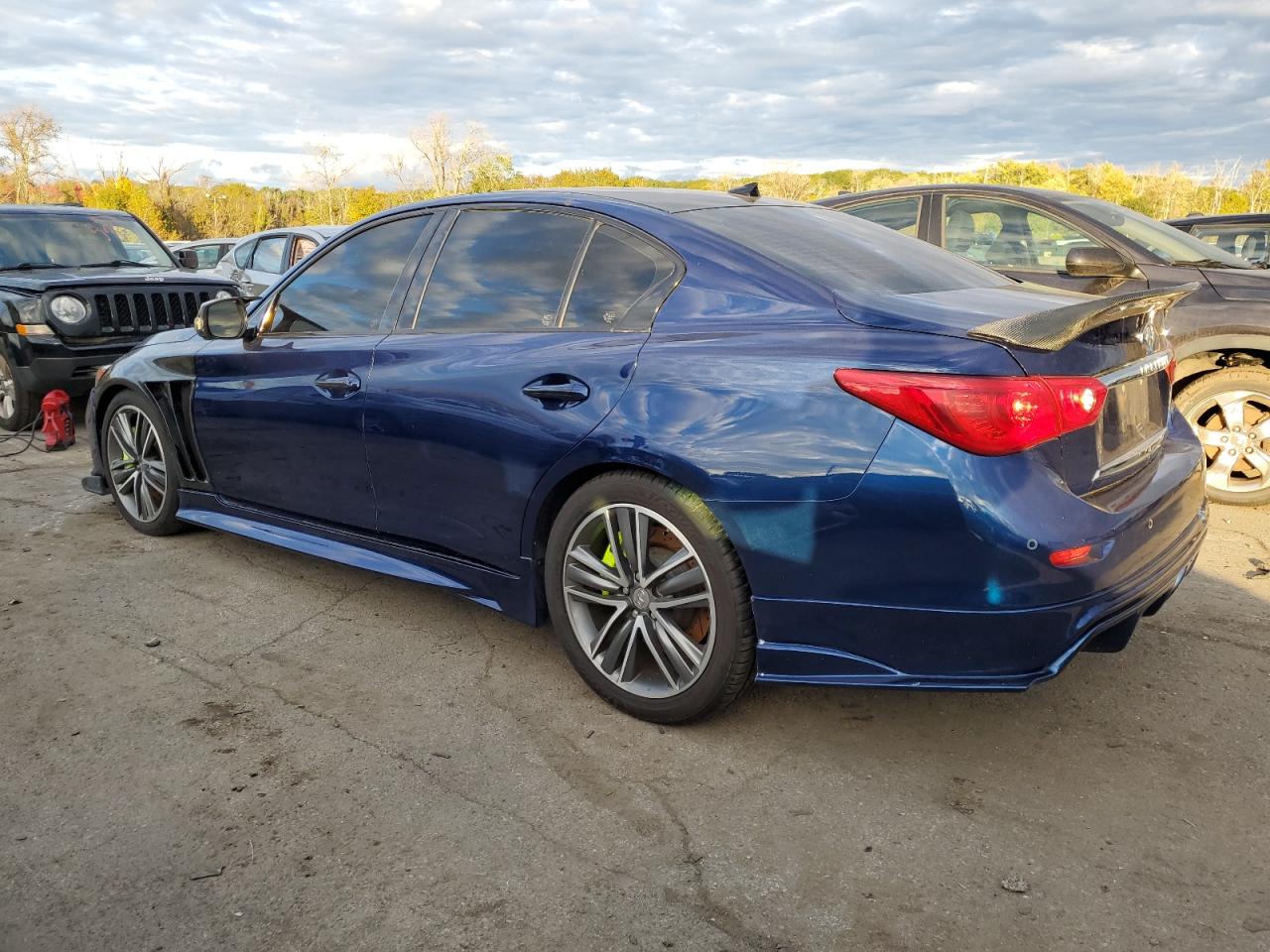 Obraz 2 z 2017 INFINITI Q50 PREMIUM 2017 z VIN JN1EV7AP7HM736551