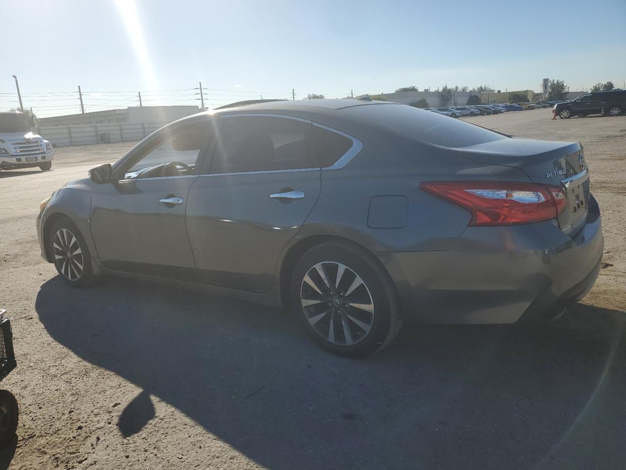 Obraz 2 z 2016 NISSAN ALTIMA 2.5 2016 z VIN 1N4AL3AP1GC117321