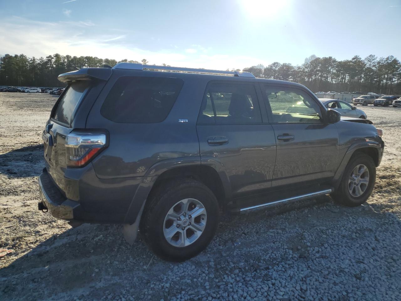 Image 3 of 2016 TOYOTA 4RUNNER SR5 2016 with VIN JTEZU5JR7G5113507