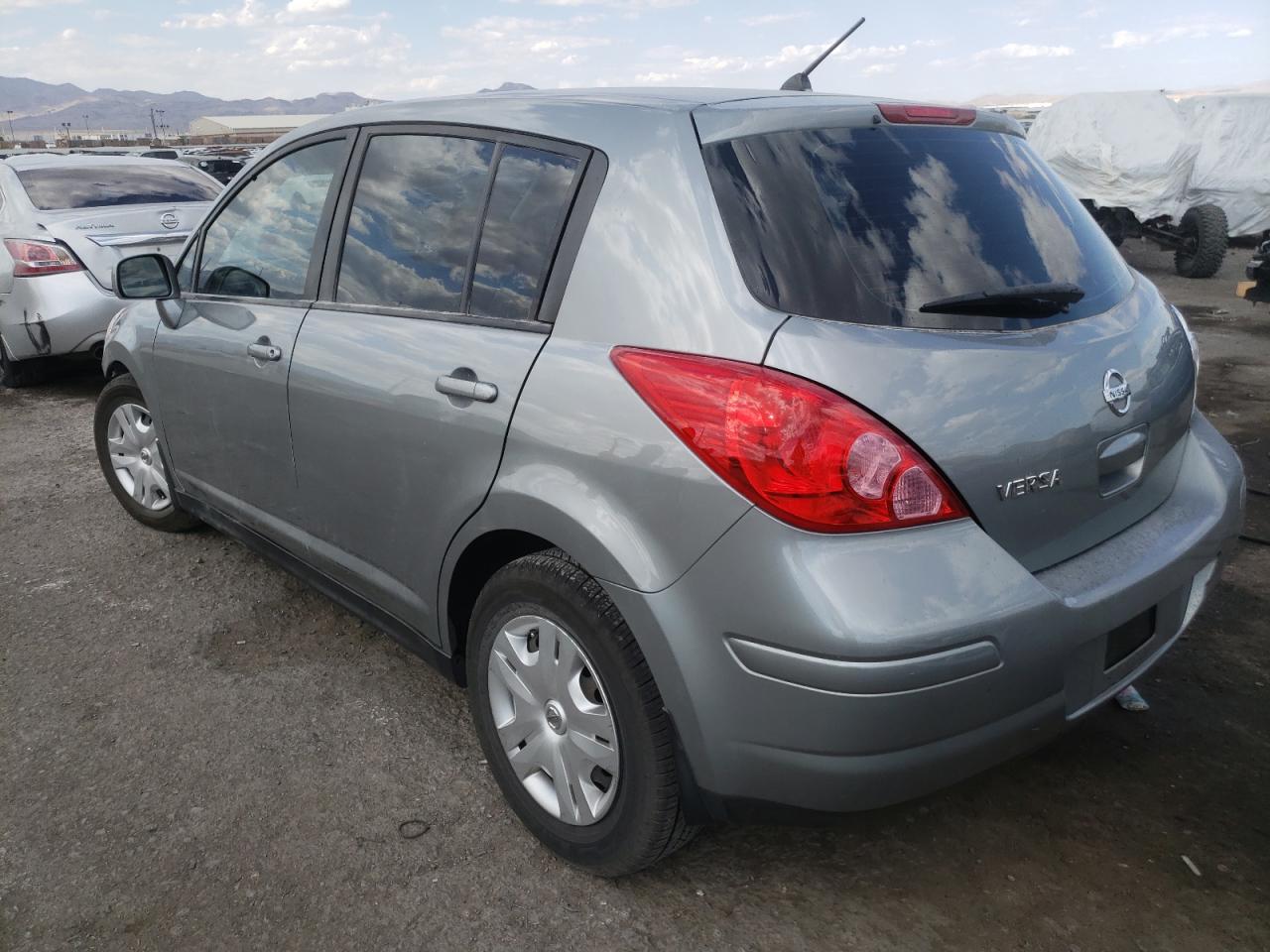 Obraz 2 z 2010 NISSAN VERSA S 2010 z VIN 3N1BC1CP9AL435878