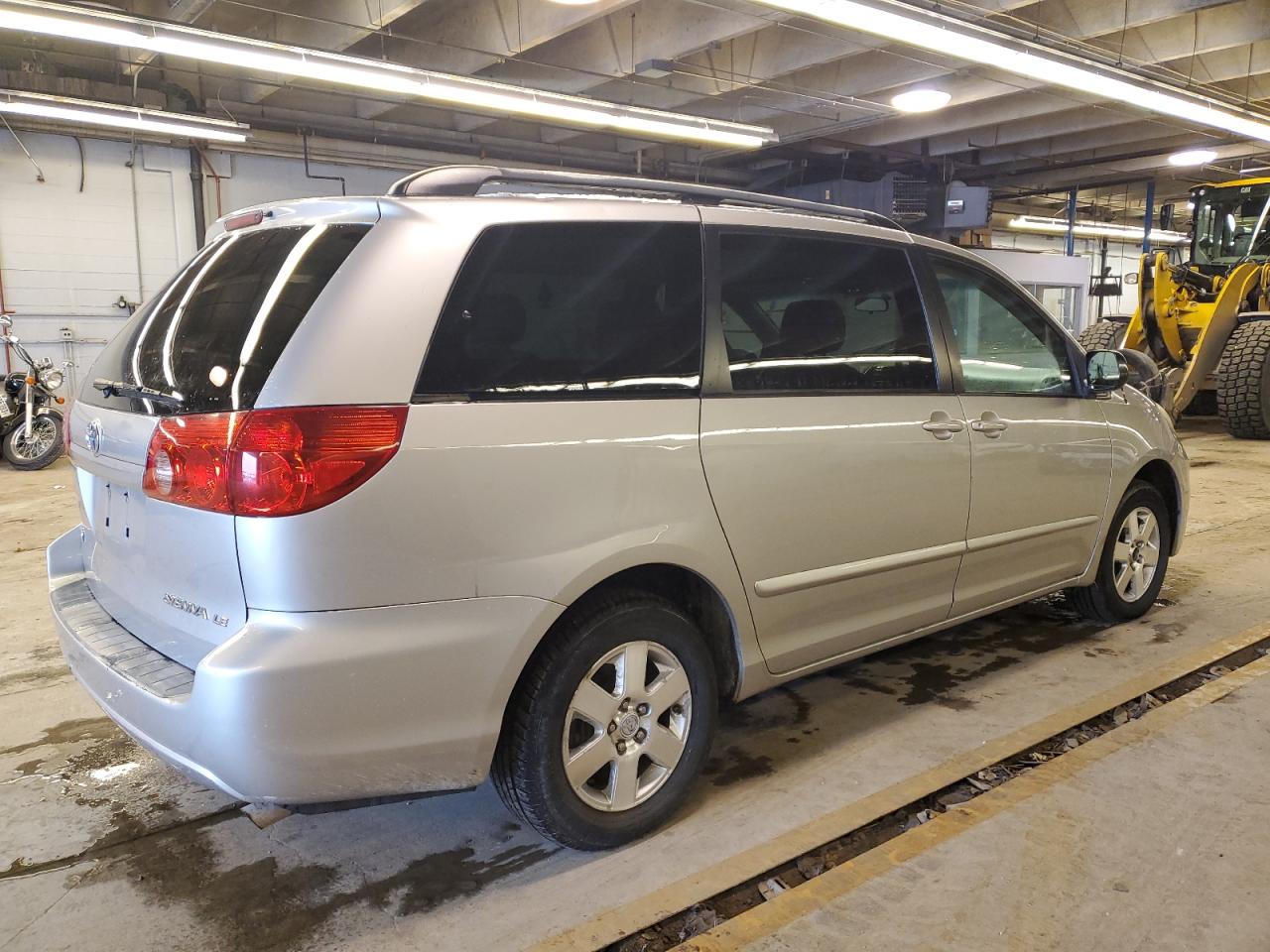 Изображение 3 2007 TOYOTA SIENNA CE 2007 с VIN 5TDZK23C57S077912