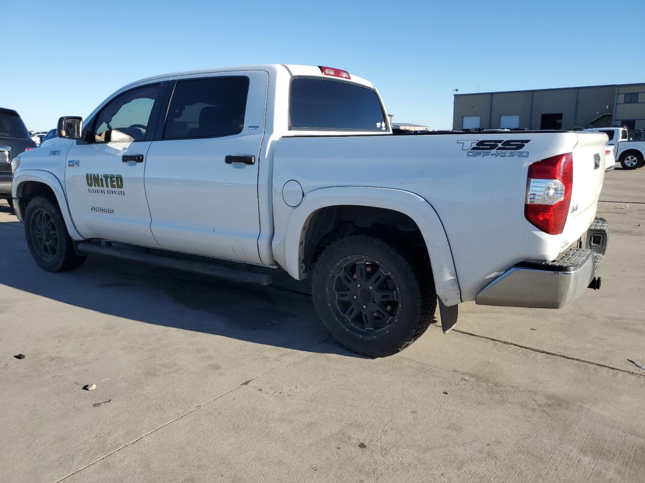 Obraz 2 z 2014 TOYOTA TUNDRA CREWMAX SR5 2014 z VIN 5TFDW5F15EX396020