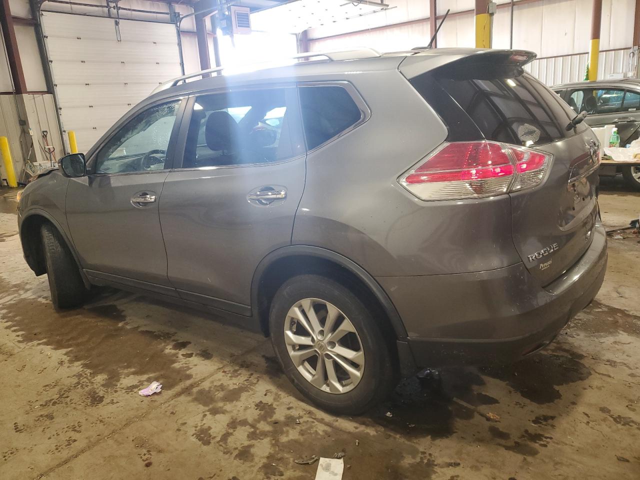 Obraz 2 z 2015 NISSAN ROGUE S 2015 z VIN KNMAT2MV1FP572983