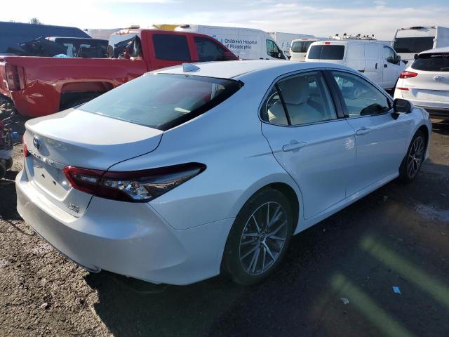Image 3 of 2022 TOYOTA CAMRY XLE 2022 with VIN 4T1F31AK8NU043634