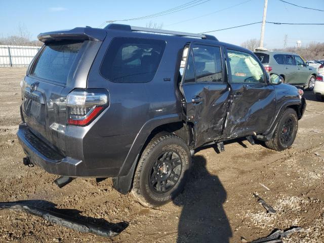 Obraz 3 z 2022 TOYOTA 4RUNNER SR5 2022 z VIN JTEFU5JR6N5271403