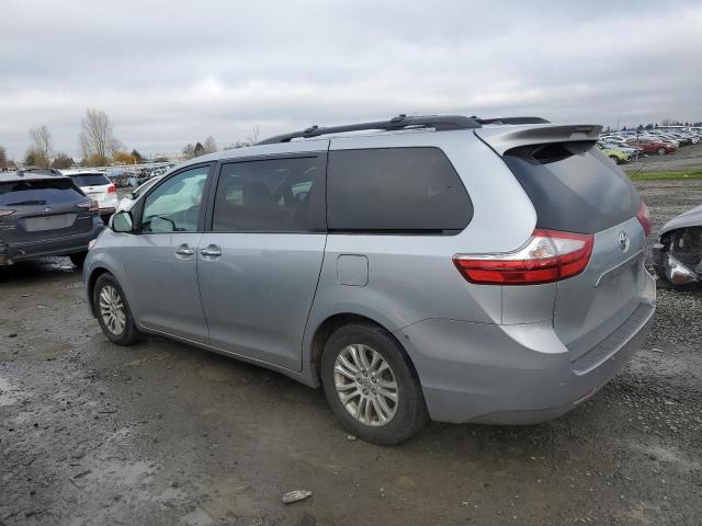 Изображение 2 2015 TOYOTA SIENNA XLE 2015 с VIN 5TDYK3DC7FS613533