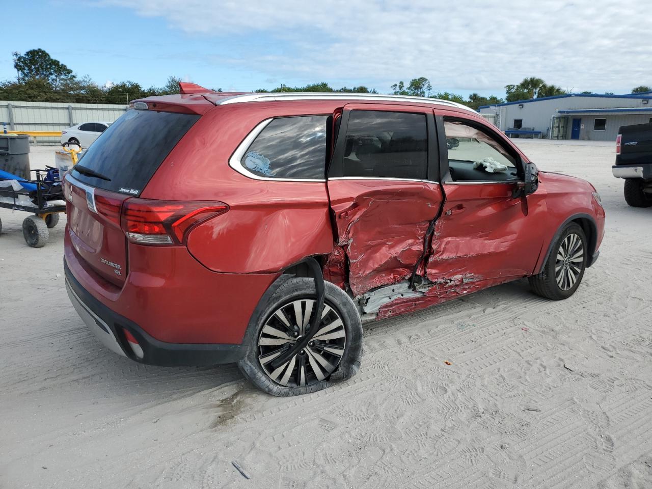 Image 3 of 2019 MITSUBISHI OUTLANDER SE 2019 with VIN JA4AZ3A35KZ022265