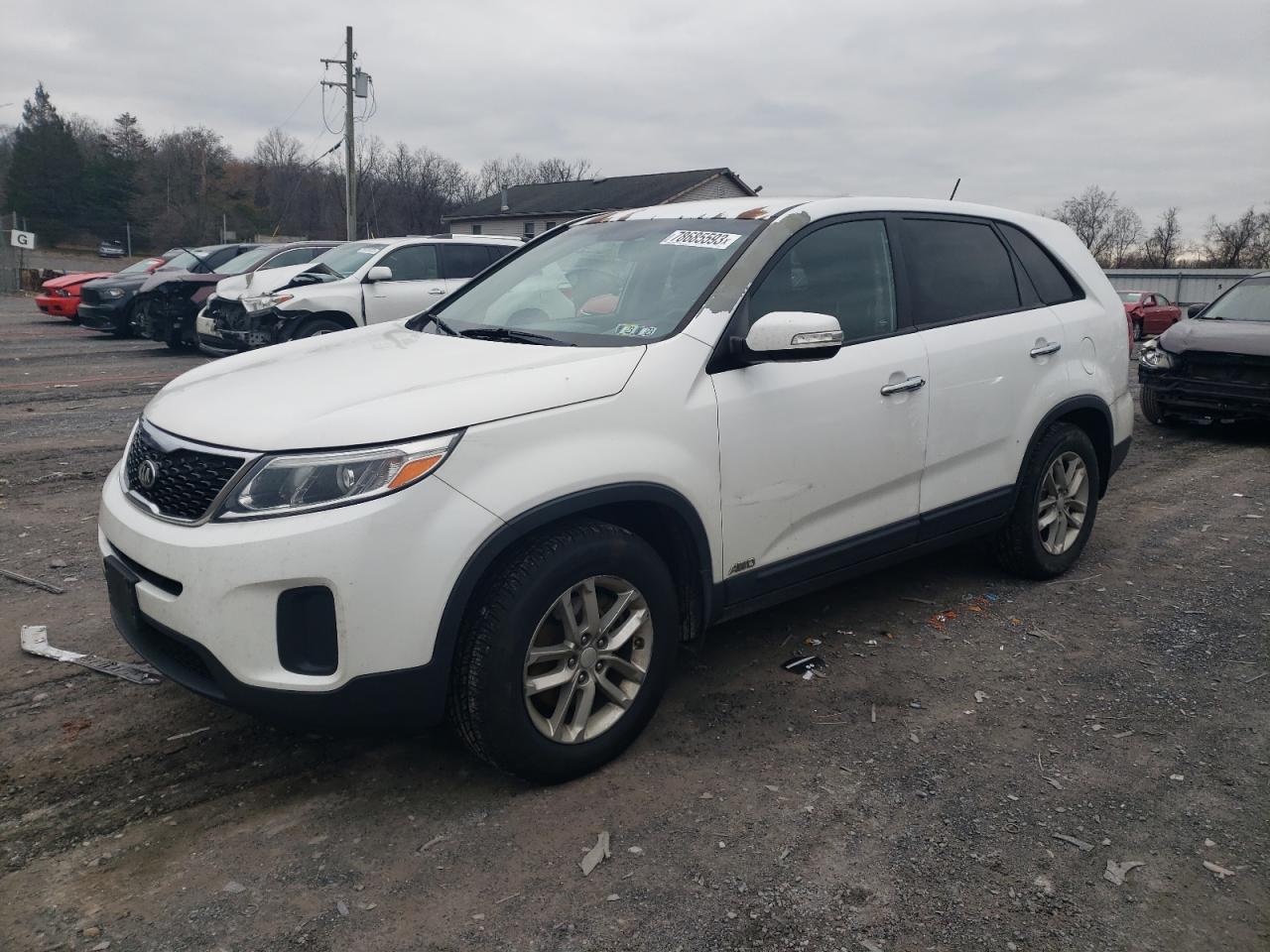 Image 1 of 2014 KIA SORENTO LX 2014 with VIN 5XYKTCA67EG519729