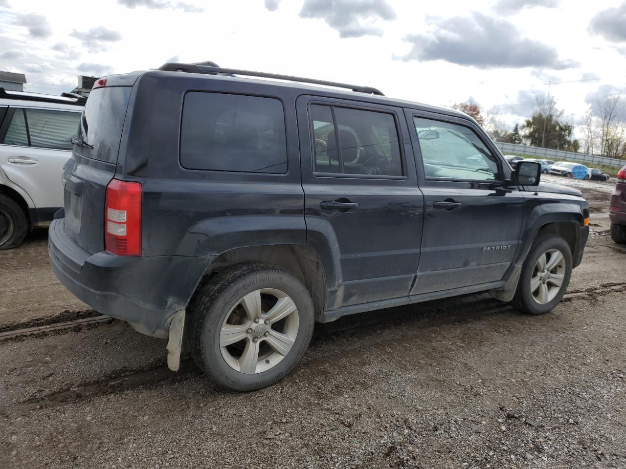 Image 3 of 2016 JEEP PATRIOT LATITUDE 2016 with VIN 1C4NJRFB2GD719432
