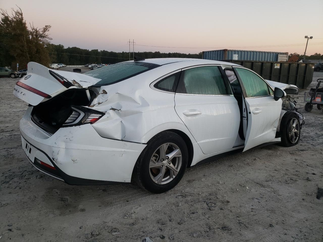 Obraz 3 z 2021 HYUNDAI SONATA SE 2021 z VIN 5NPEG4JAXMH077127