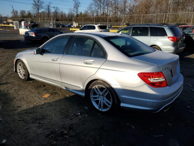 Изображение 2 2012 MERCEDES-BENZ C 300 4MATIC 2012 с VIN WDDGF8BB8CR194065