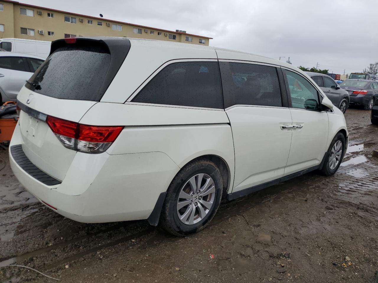 Image 3 of 2014 HONDA ODYSSEY EX 2014 with VIN 5FNRL5H45EB050971