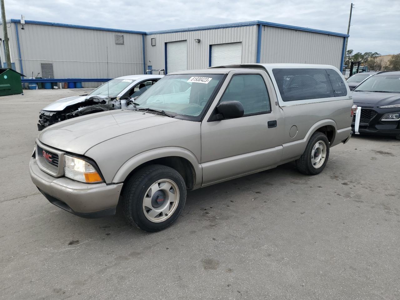 Image 1 of 2001 GMC SONOMA  2001 with VIN 1GTCS145918189351