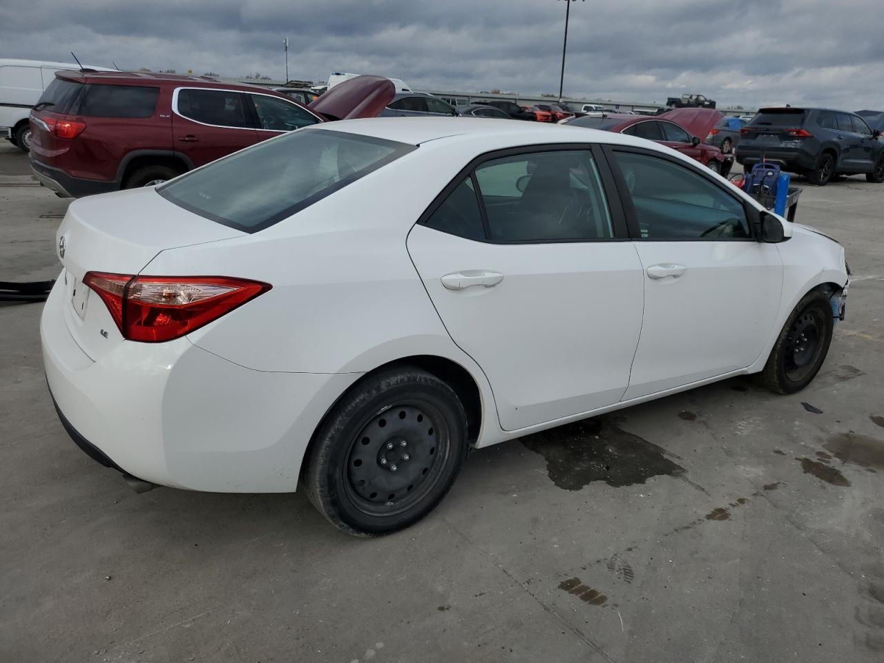 Image 3 of 2018 TOYOTA COROLLA L 2018 with VIN 2T1BURHE2JC041383