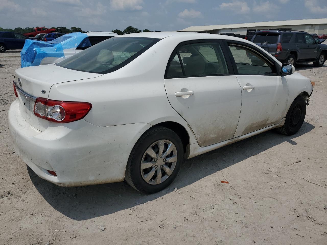 Image 3 of 2011 TOYOTA COROLLA BASE 2011 with VIN JTDBU4EEXB9150186