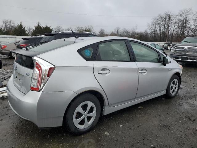 Obraz 3 z 2015 TOYOTA PRIUS  2015 z VIN JTDKN3DU2F0468944